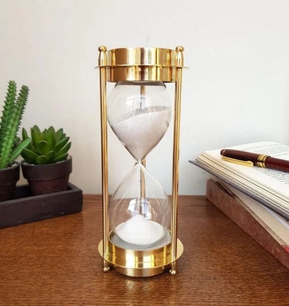 Pirinç üstü Pusulalı Kum Saati  17 cm Avrupa İthal