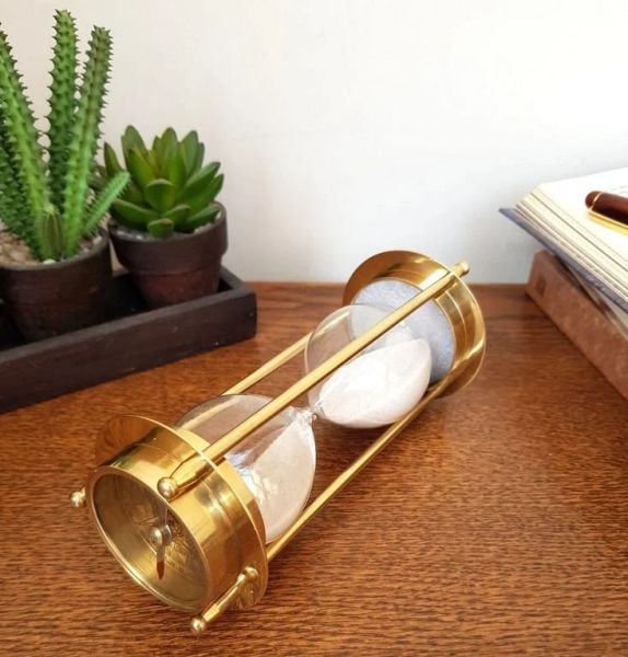 Pirinç üstü Pusulalı Kum Saati  17 cm Avrupa İthal