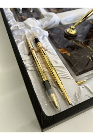 Deri Kutulu  Gold Kristal Lüks Masa İsimliği Seti