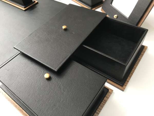 Siyah Deluxe Deri Ahşap Sümen Takımı