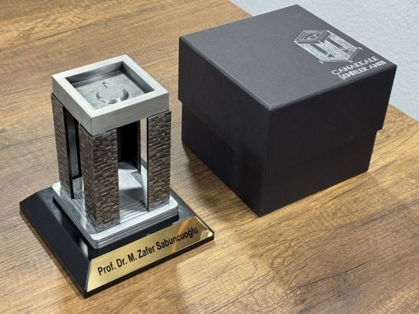 Çanakkale Anıtı Metal altı Ahşap Stand Orjinal Kutuda HEDİYE 15cm İsme Özel