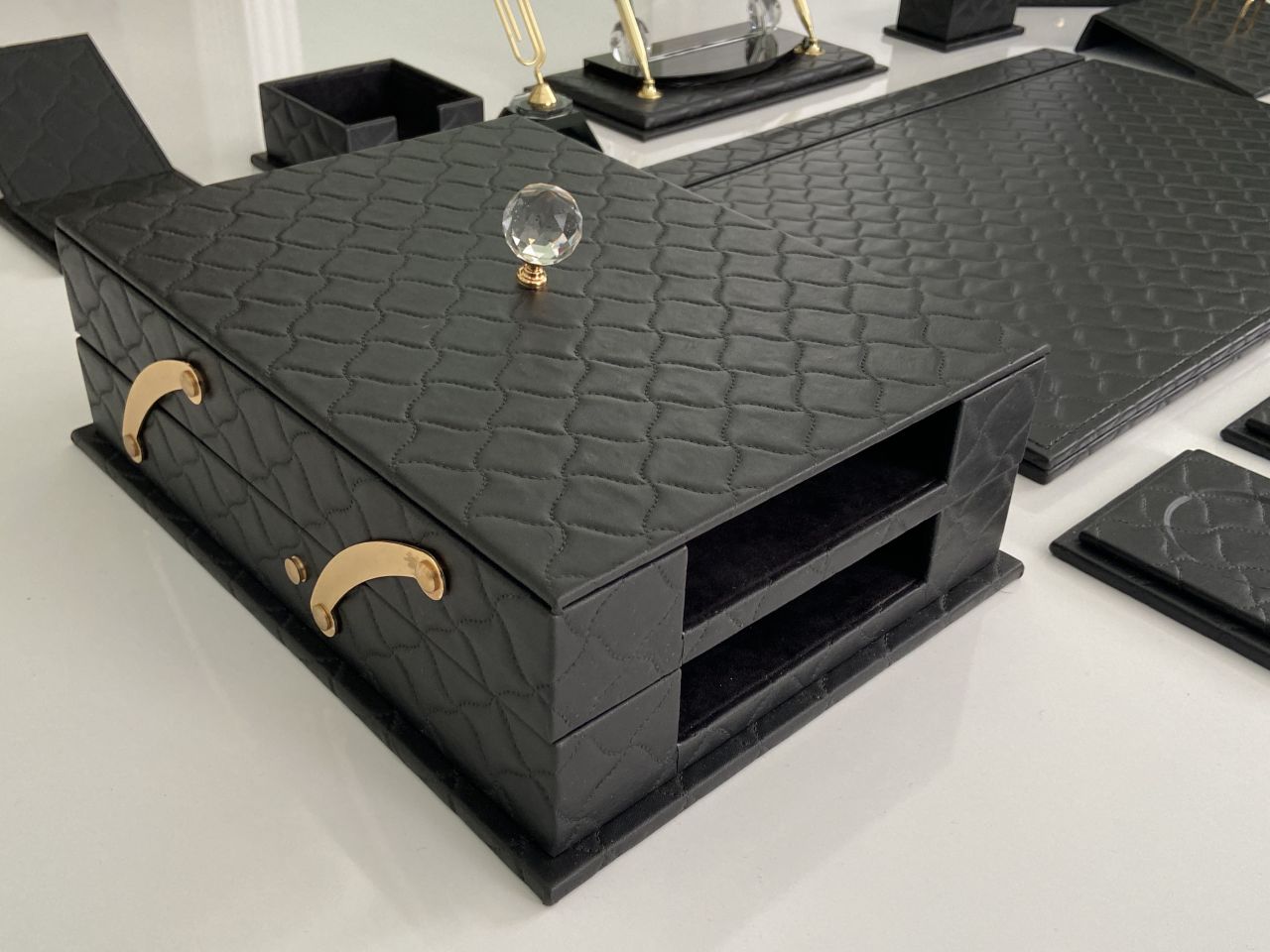 Selçuklu Ekstra Kalite El Sanatı Sümen Seti Deri Kadife