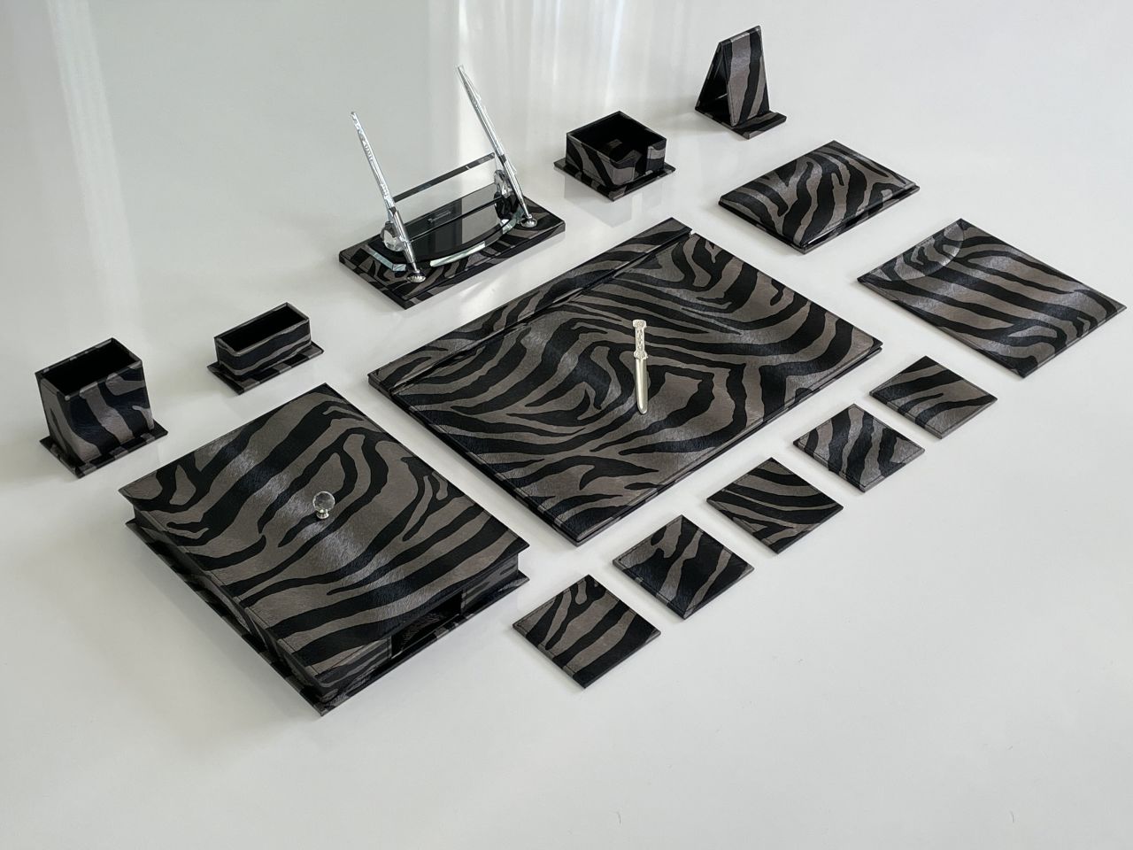 Sümenvadisi Zebra Luxury Desk Set EL İşçiliği