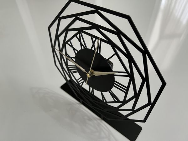 Siyah Metal Saat Metal Biblo Dekoratif