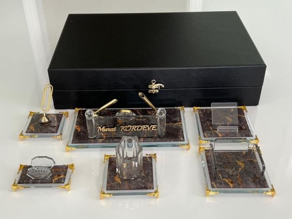 Sümenvadisi Deri Kutulu  Gold Kristal Deri Lüks Masa İsimliği Seti