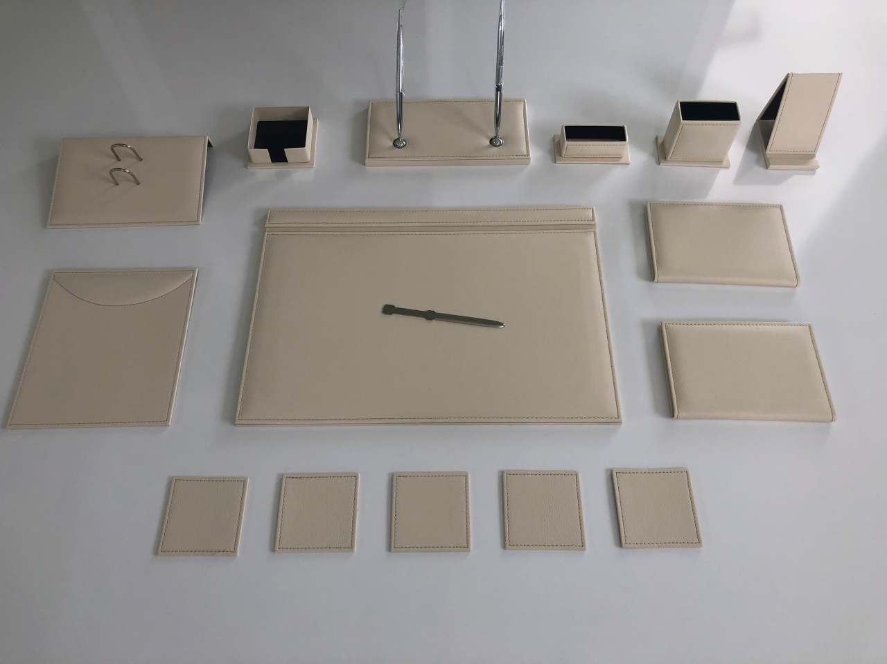 Krem İnci Sümen Takımı El Sanatı V.I.P Hand Made