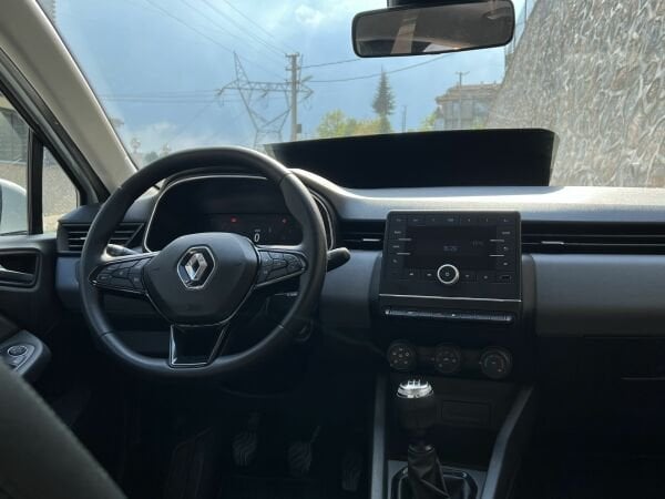 Renault  2022 Clio 5 Benzin/Manuel Aylık 1200 Günlük 2500