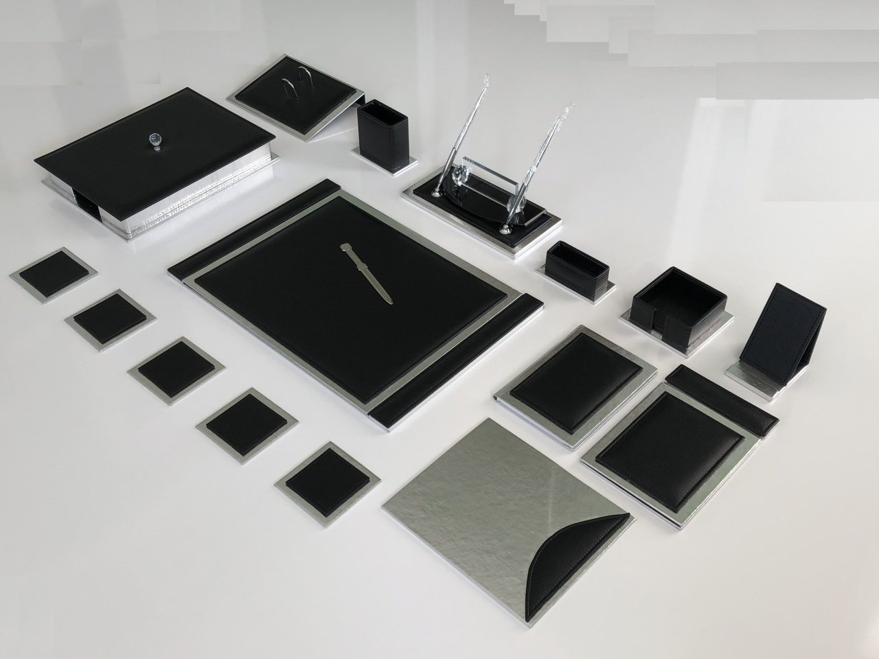 Siyah - Gümüş Ultralüks Sümen Takımı