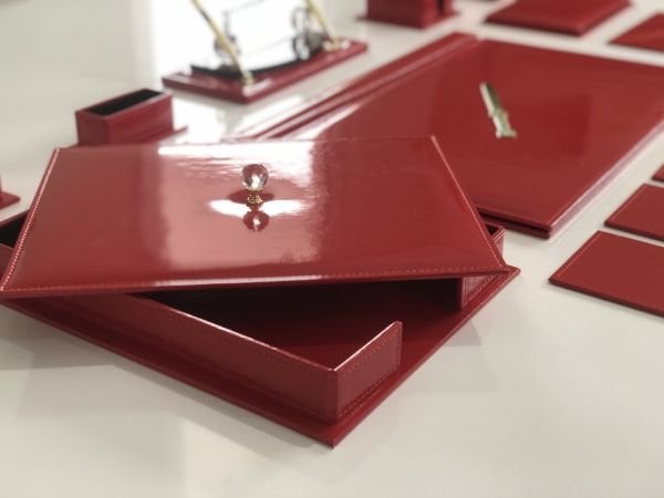 Ferrari Kırmızı Sümen Takımı VIP