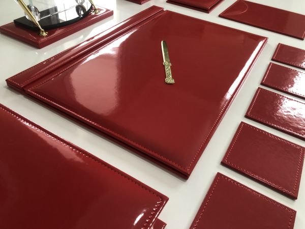 Ferrari Kırmızı Sümen Takımı VIP