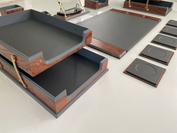 Premium Business Ahşap Deri Antrasit Gri Sümen Takımı