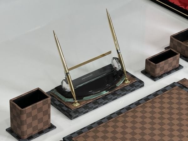 (Saat-Araç Hariç) PREMİUM ARAYANLARA KAHVE GRİ ÖZEL ULTRALÜKS VIP SÜMEN MAKAM TAKIMI