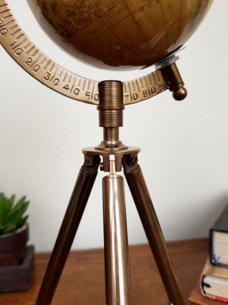 Ayaklı Dünya Küre 32cm 167P Avrupa İTHAL