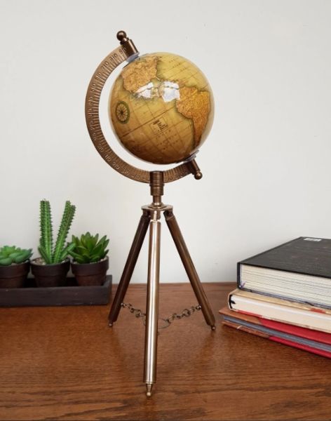 Ayaklı Dünya Küre 32cm 167P Avrupa İTHAL