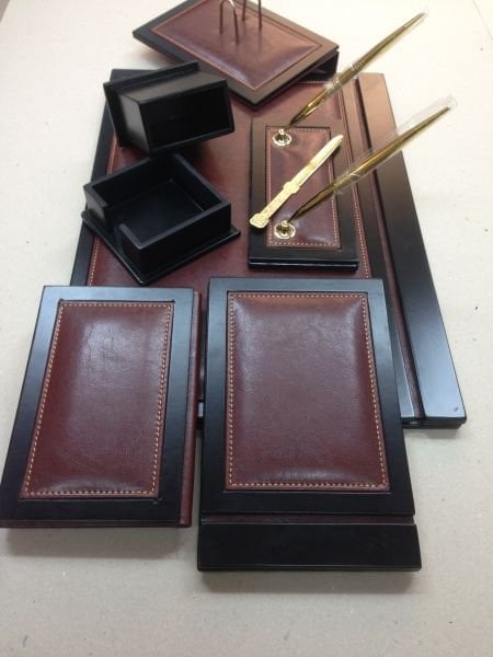 Mürdüm Deri Ahşap V.I.P Sümen Makam Takımları