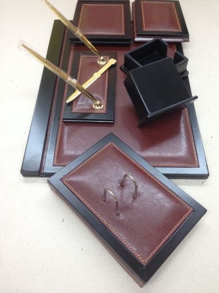 Mürdüm Deri Ahşap V.I.P Sümen Makam Takımları