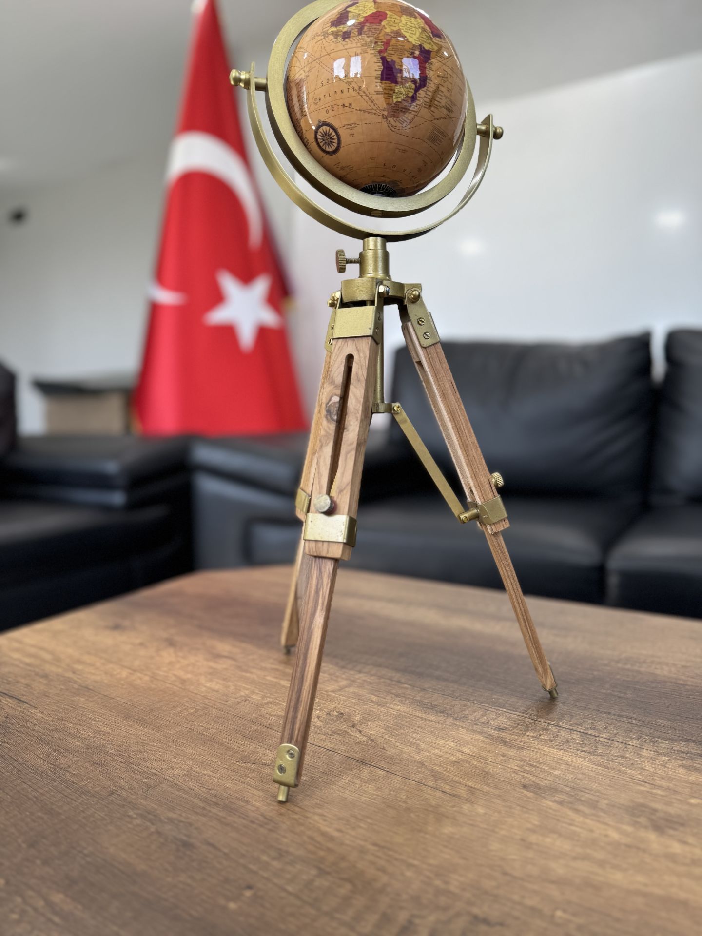 Orijinal Lüks 62cm Dünya Küre 1.Sınıf Ahşap Parlak Özel Küre Metal çerçeve İTHAL AVRUPA