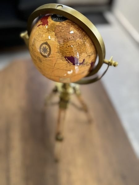 Orijinal Lüks 62cm Dünya Küre 1.Sınıf Ahşap Parlak Özel Küre Metal çerçeve İTHAL AVRUPA