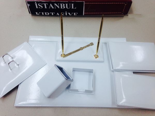 Modern Sümen Takımı Ferrari Beyaz Sümen Seti