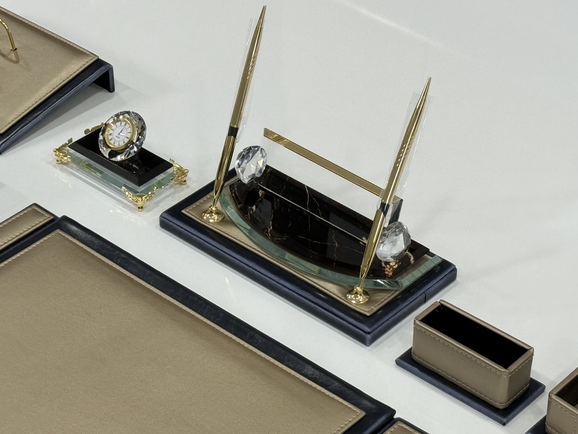 |YENİ| Mermer İsimlik Platin Deri altı Lacivert PREMİUM El Yapımı Sümenvadisi Marka Farkıyla