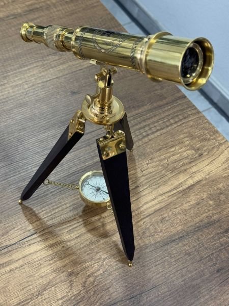 Pirinç Pusulalı Orjinal Dürbün Ahşap Ayaklı (Avrupa İthal) 33 cm