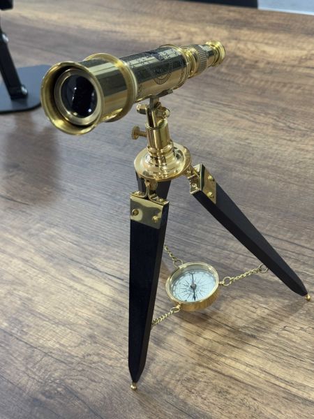 Pirinç Pusulalı Orjinal Dürbün Ahşap Ayaklı (Avrupa İthal) 33 cm