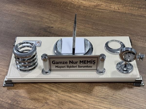 İNDİRİM Masaüstü Krem Deri Masa İsimliği 40cm Kargo Bedava İsim yazılır