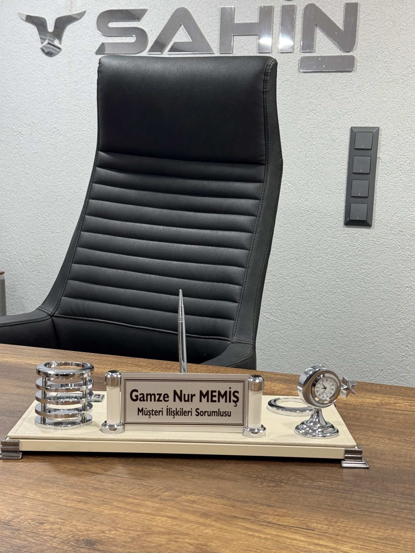 İNDİRİM Masaüstü Krem Deri Masa İsimliği 40cm Kargo Bedava İsim yazılır