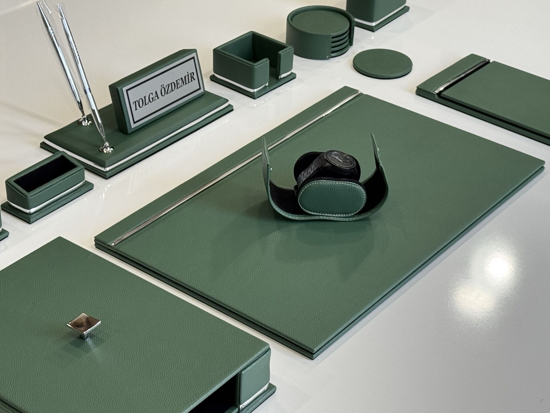 FIRSAT PREMİUM Muhteşem Pastel Yeşil Deri Krom Makyaj Saat Kutulu alt iç yapı Kadife EL YAPIMI VIP Sümen Makam Takımı